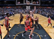 开云体育在线-篮网力克魔术，瓦兰丘纳斯关键制胜