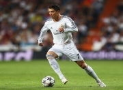 开云平台-教科书级的掌控力，萨内在雷恩对阵秘鲁的友谊赛中展现大师风范