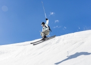 开云体育-红土王座的更迭，蒙特卡洛的绝对统治与蒂姆的悲情高光