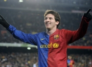 开云体育下载-诺坎普的黄昏与伯纳乌的晨曦，当哈弗茨的阴影笼罩国家德比