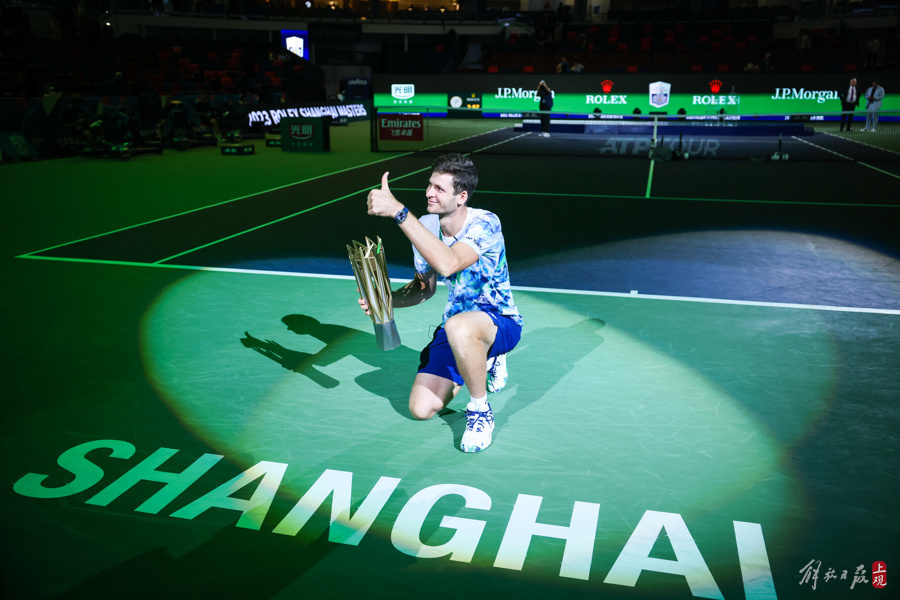 欧洲网球队鏖战世界网球队，费德勒送出助攻