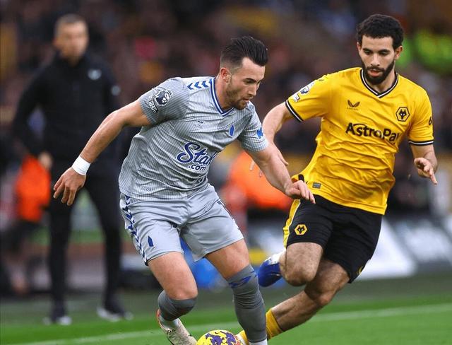 包含澳洲球队击败韩国劲旅，赢得关键三分的词条