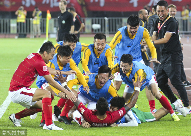 关于重庆队近期表现出色，球队风头直逼恒大的信息