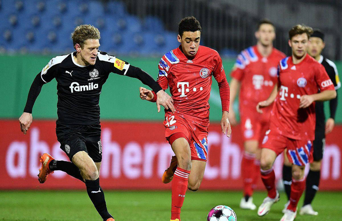 包含法兰克福客场击败对手，战绩逐渐回暖的词条