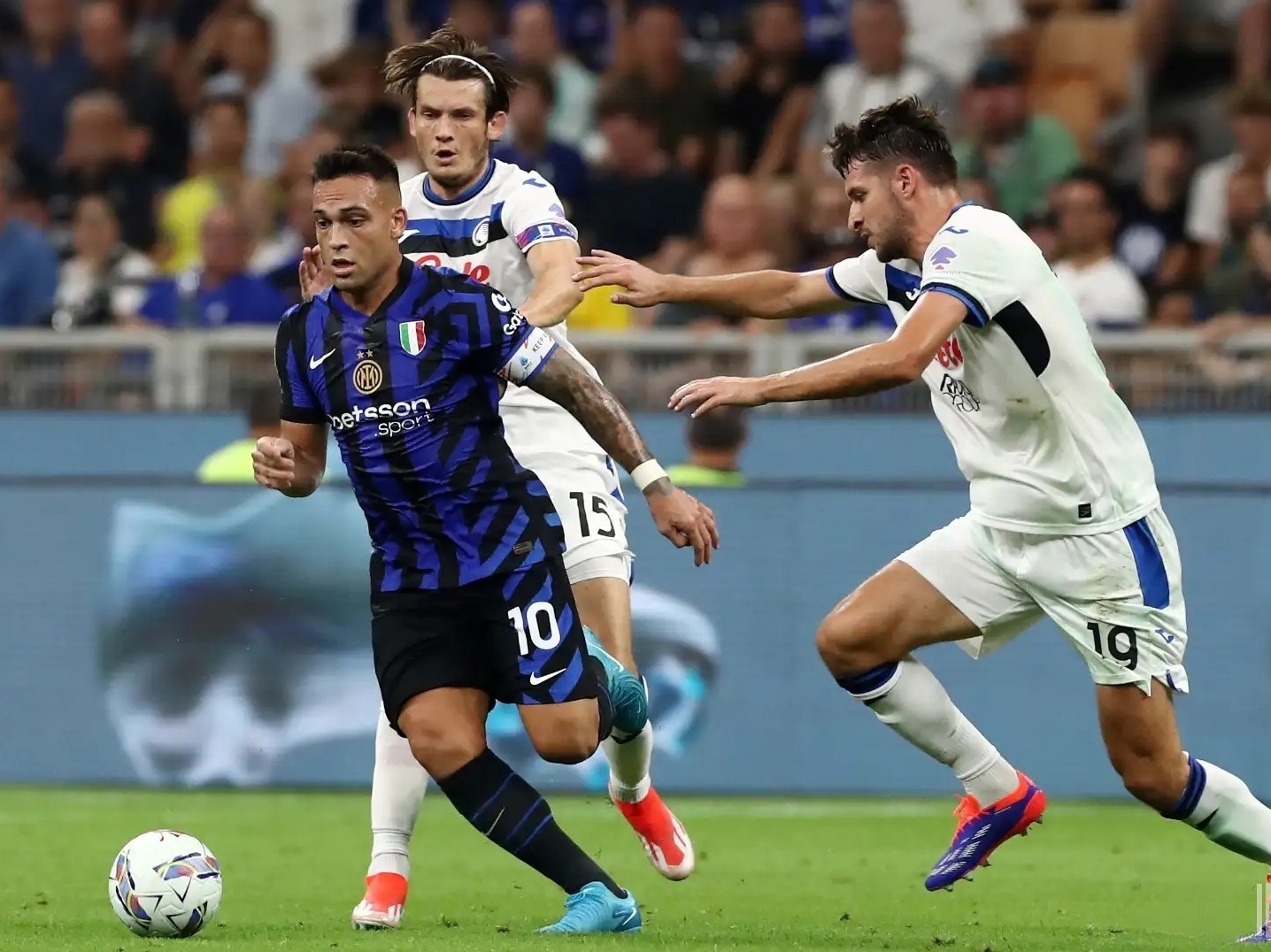 意甲联赛强弱对决再掀巅峰之战