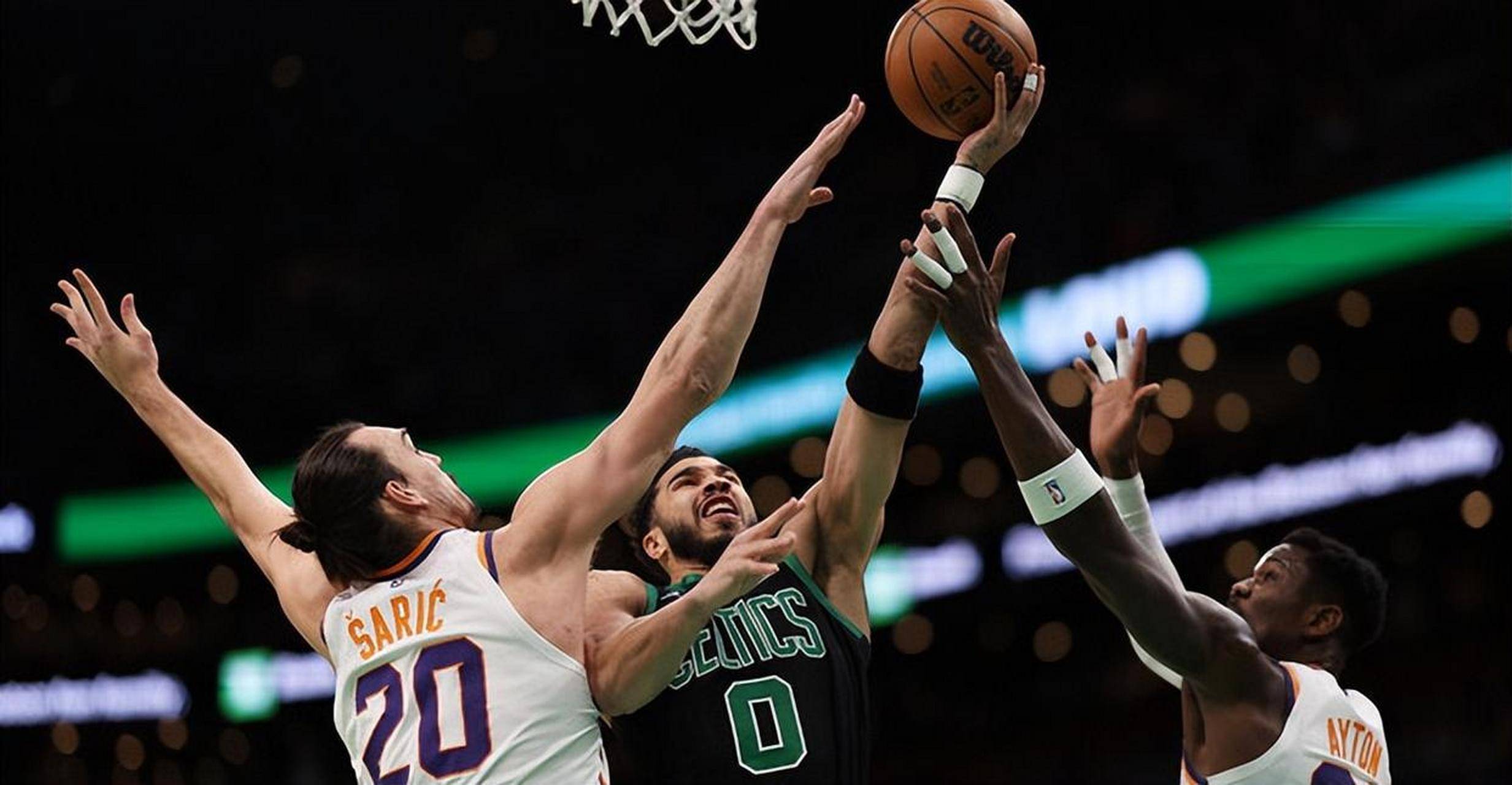 包含热火B队绝地反击凯尔特人B队，布克制霸全场的词条