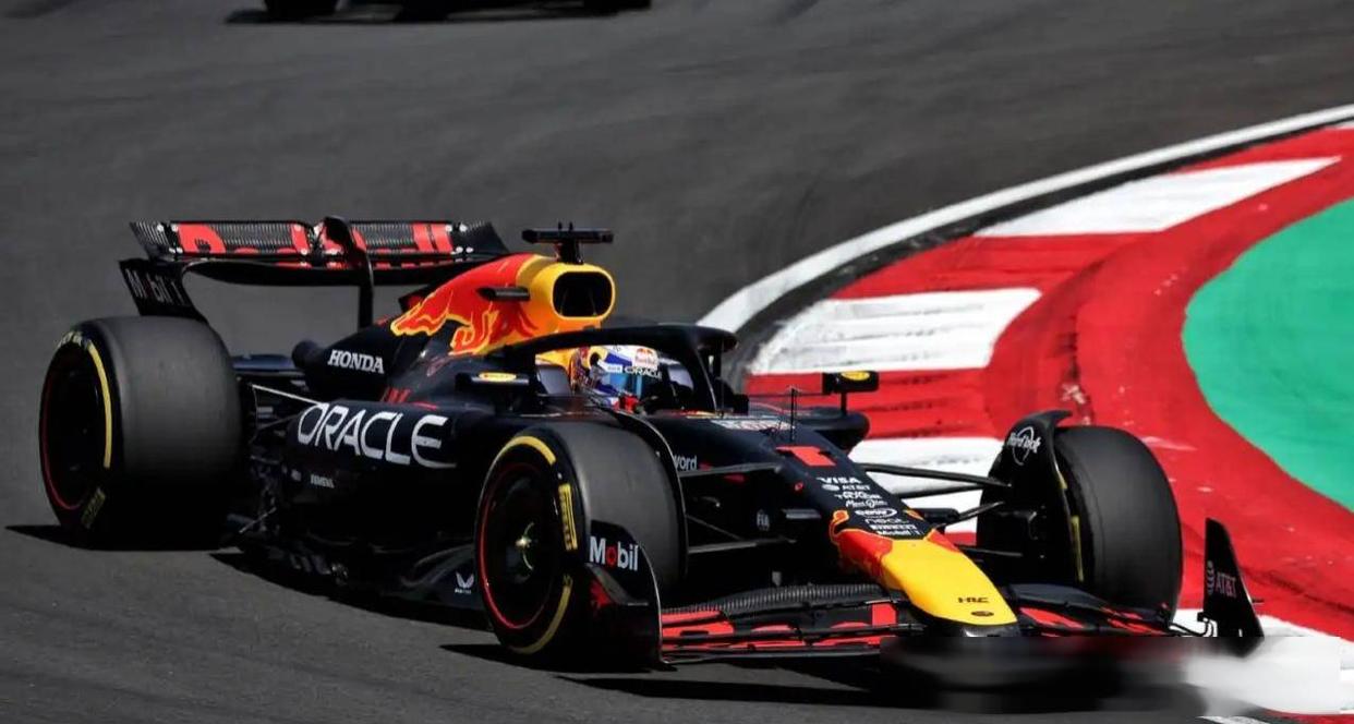 法拉利轻取红牛车队，皮亚斯特里高光表现的简单介绍