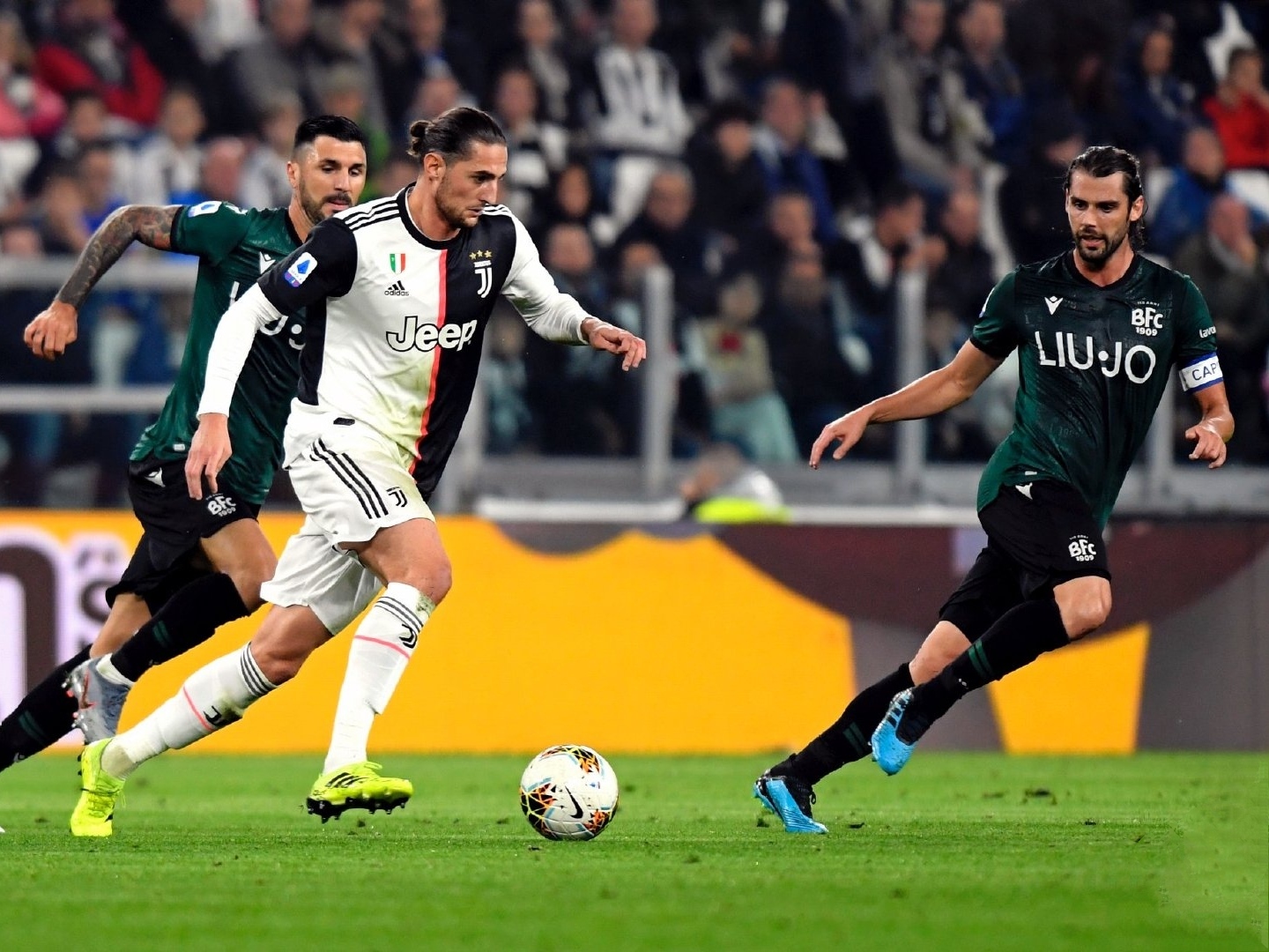 尤文横扫德国，孔德状态火热的简单介绍