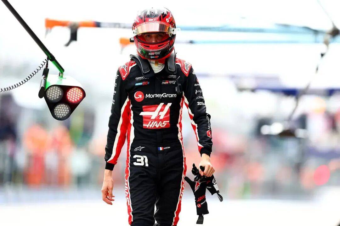 梅赛德斯碾压哈斯车队，佩雷兹状态火热的简单介绍