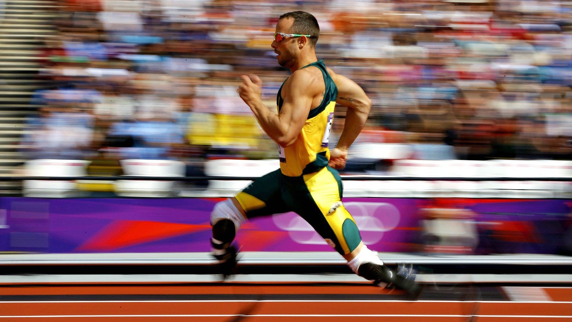 F1街道赛焦点战,深圳队上演惊天逆转,雷霆队饮恨赛道