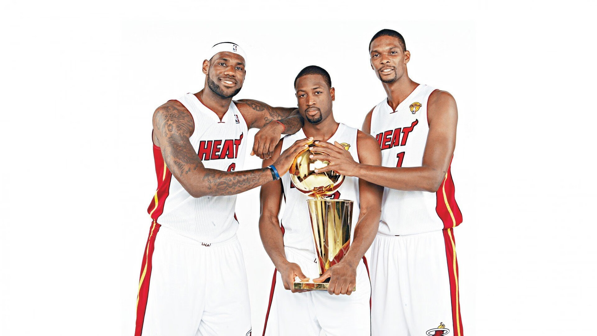 双城记，广东绝境逆袭，切特意甲封神—体育之夜的东方豪情与西方狂想